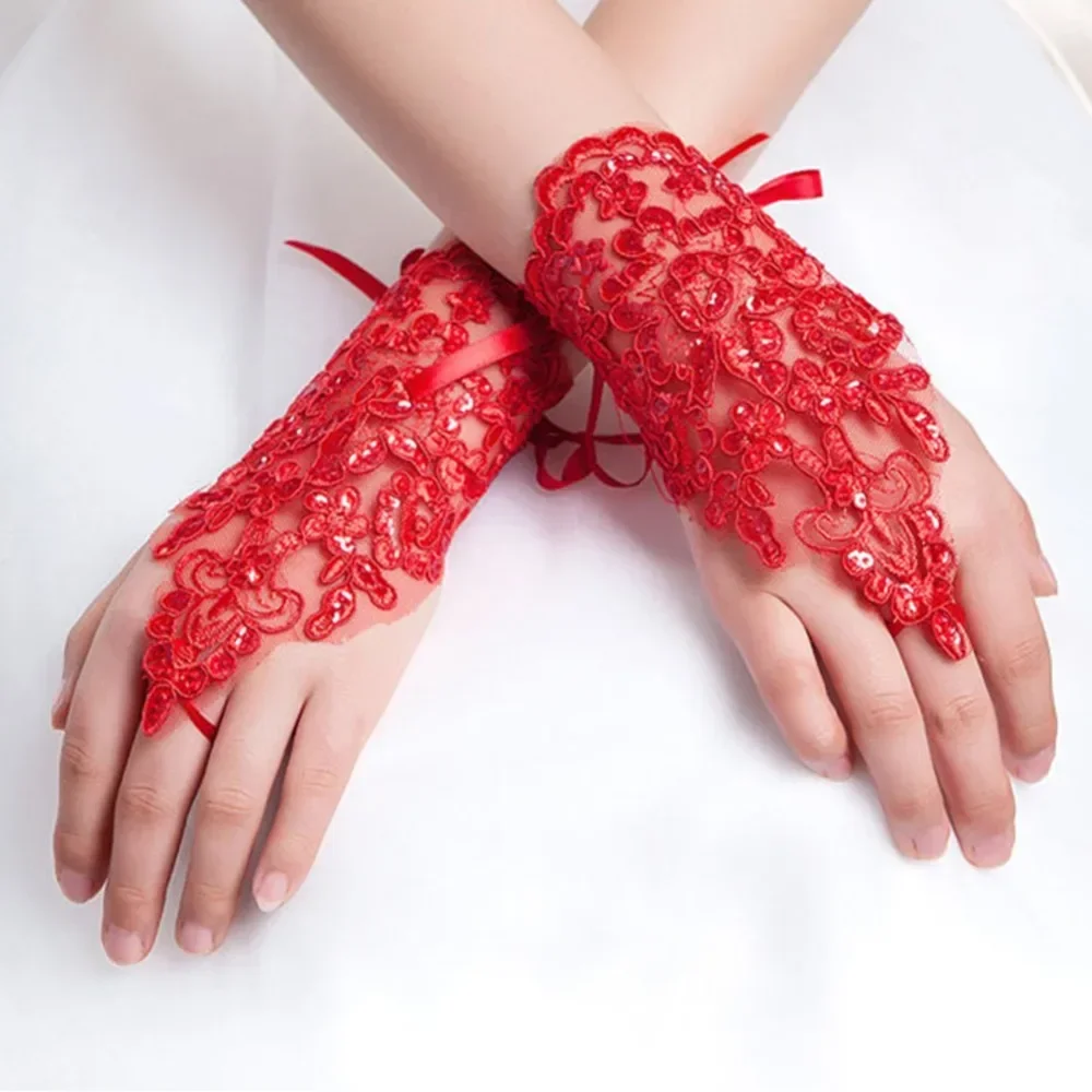 White Ivory Red Short Gloves Wrist Length Fingerless Lace Appliques Sequins Bridal Gloves Wedding Accessories