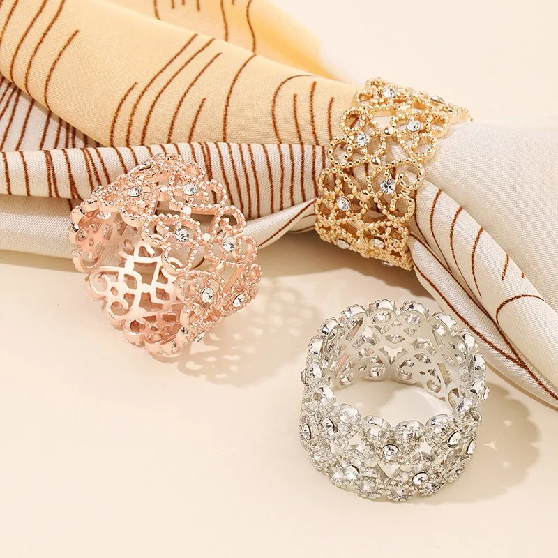 

Retro Silk Mesh Ring Scarf Buckle Versatile and Exquisite Hollow Diamond Multi-functional Ring Scarf Buckles Shawl Buckle