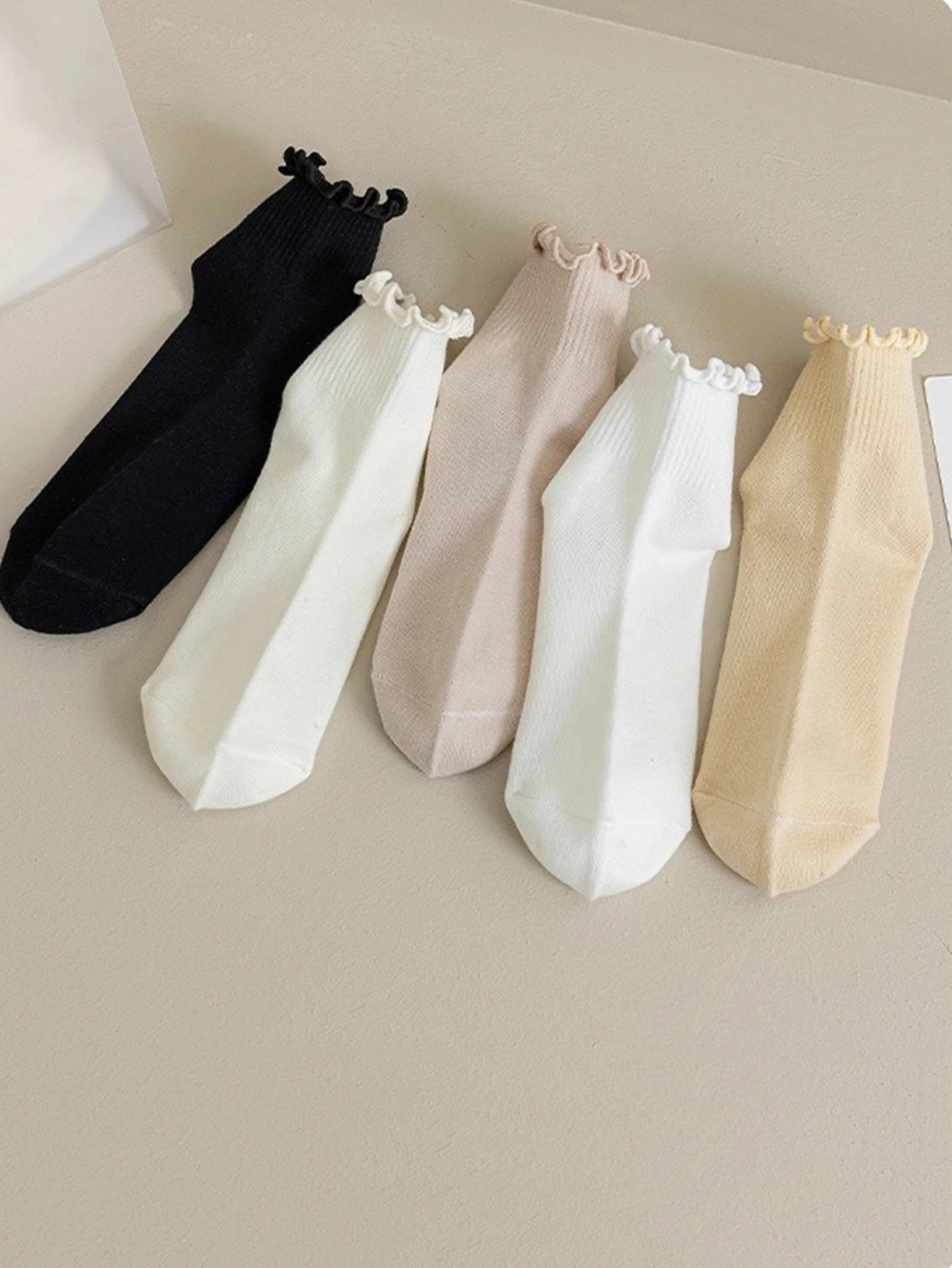 

5 Pairs Women's Crew Socks with Ruffles, White & Black, Comfortable, Breathable, Moisture-Absorbing and Sweat-Wicking