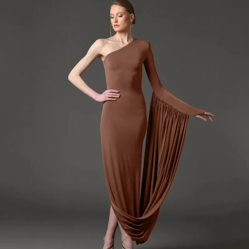 Sexy Bodycon Sloping Shoulder Long Sleeve Maxi Dress 2025 Autumn New Wrinkle Celebrity Evening Dresses Elegant Brithday Outfits