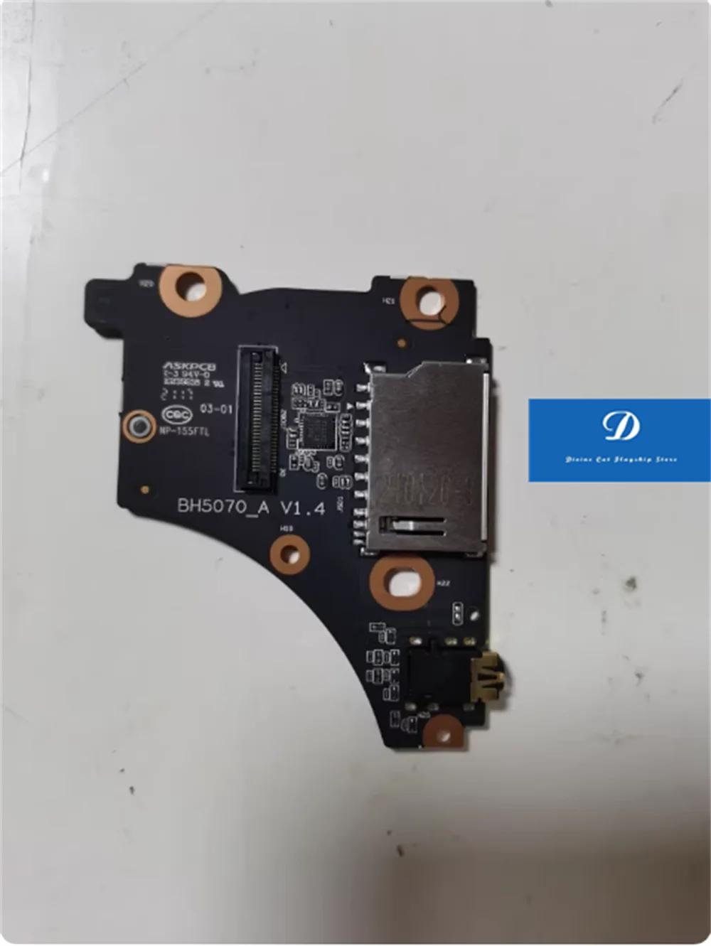 

Аудиоплата для чтения карт памяти и наушников для Lenovo Legion Y9000X R9000X