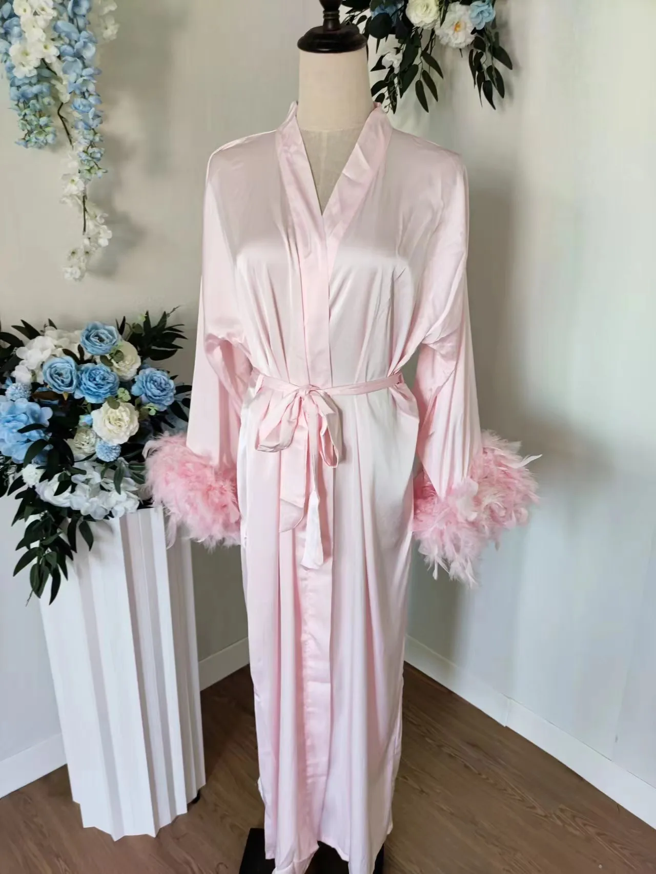 Pink Boudoir Wedding Floor Length Maxi Dressing Gown Robes Feather Long Robe Stain Silk Lingerie Bride to Be Hen Party Dress