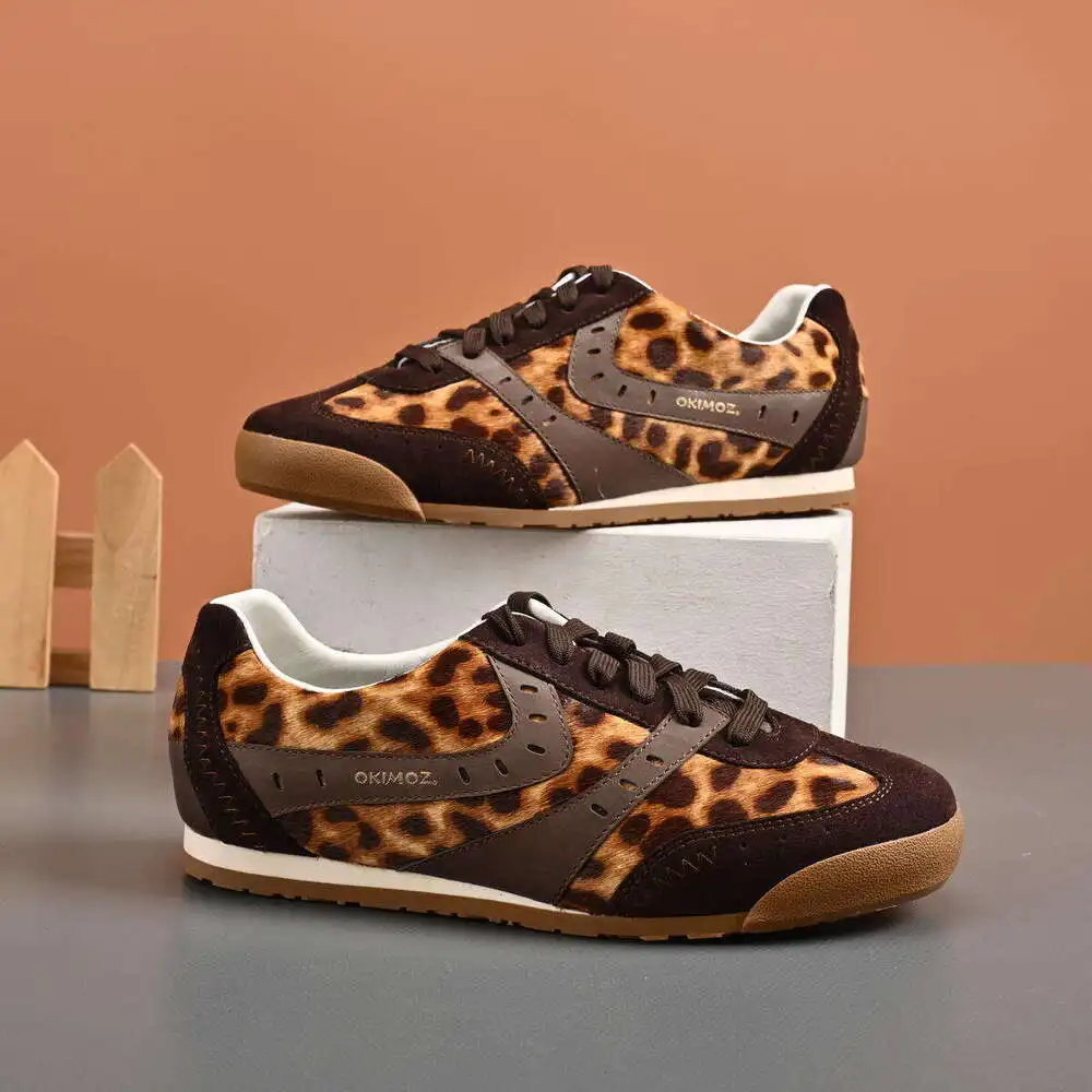 Modern Unisex Streetwear Tennis Flats Featuring Feline Design OKIMOZ 085
