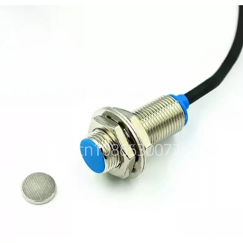 

Hall sensor NJK-5002C M12 NPN three wire normally open with magnetic induction proximity switch