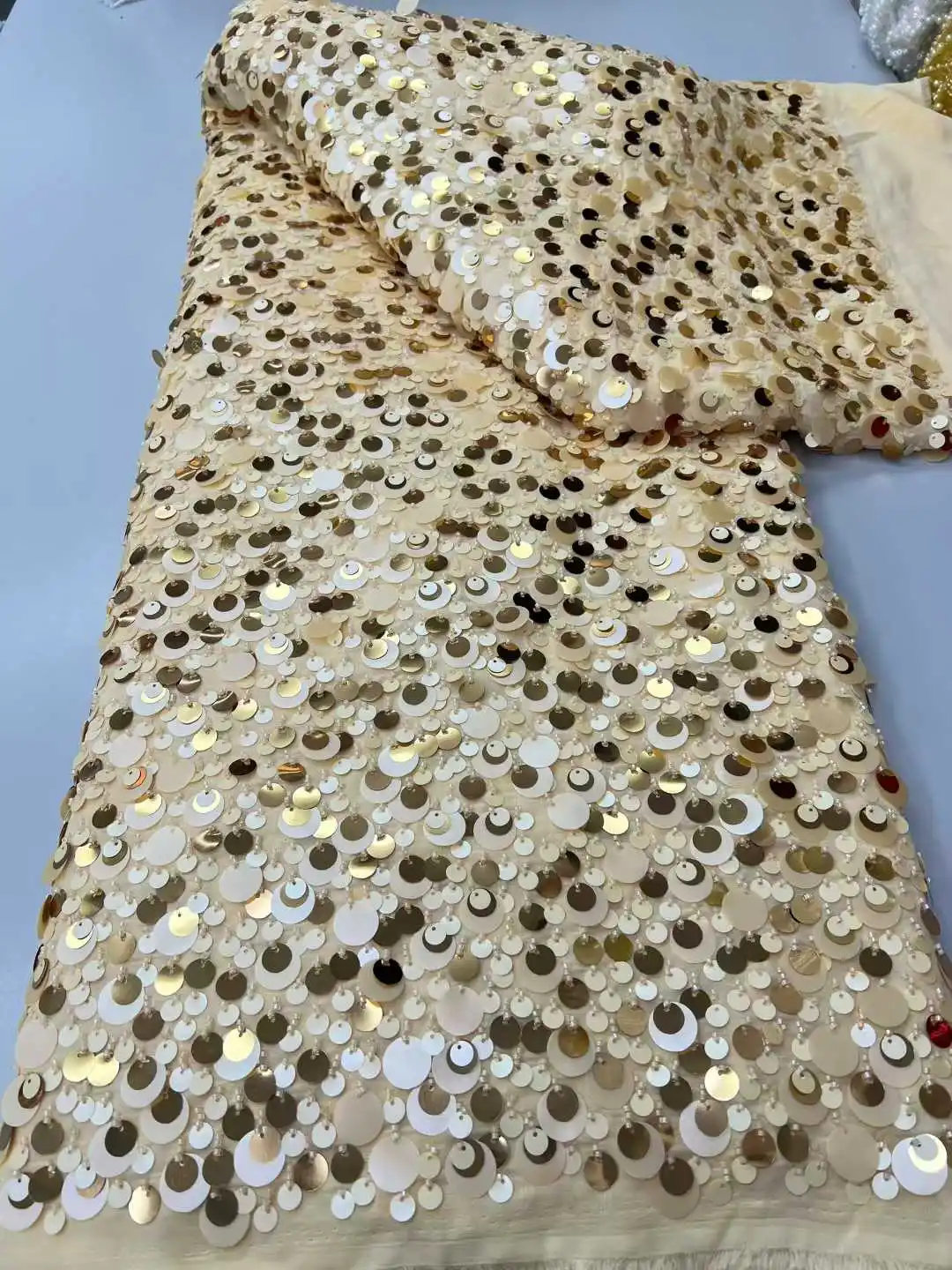 

Luxury Hand Beaded Lace Fabric for Bridal High-End Wedding Tulle with French Nigerian Sequins Beads Embroidery 5 Yards