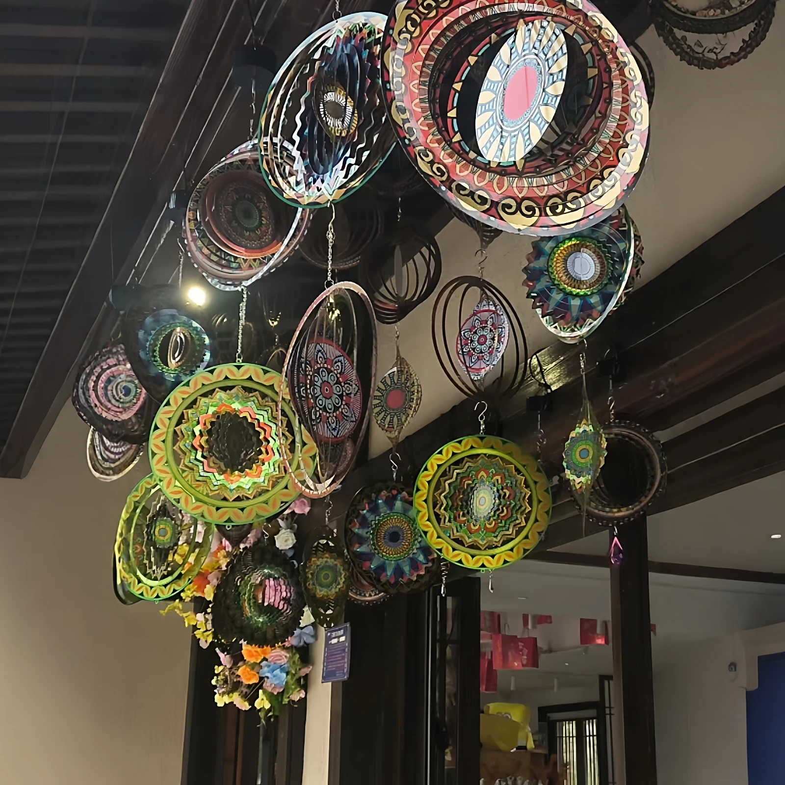 Dream Returns 3D Rotating Mandala Wind Chime Iron Base Outdoor Garden Balcony & Living Room Hanging Decoration for Hotels