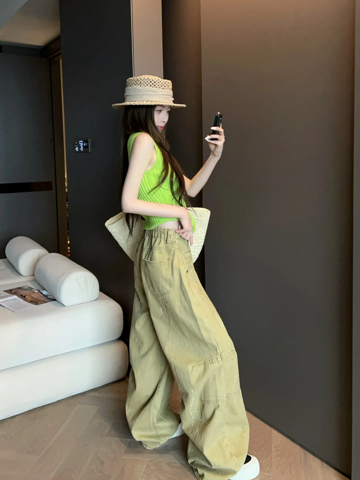 

Fashionable Casual Loose Women's Jeans Straight Leg Wide Leg Pants Spring 2026 New Style Comfortable Fit Natural Waist Denim