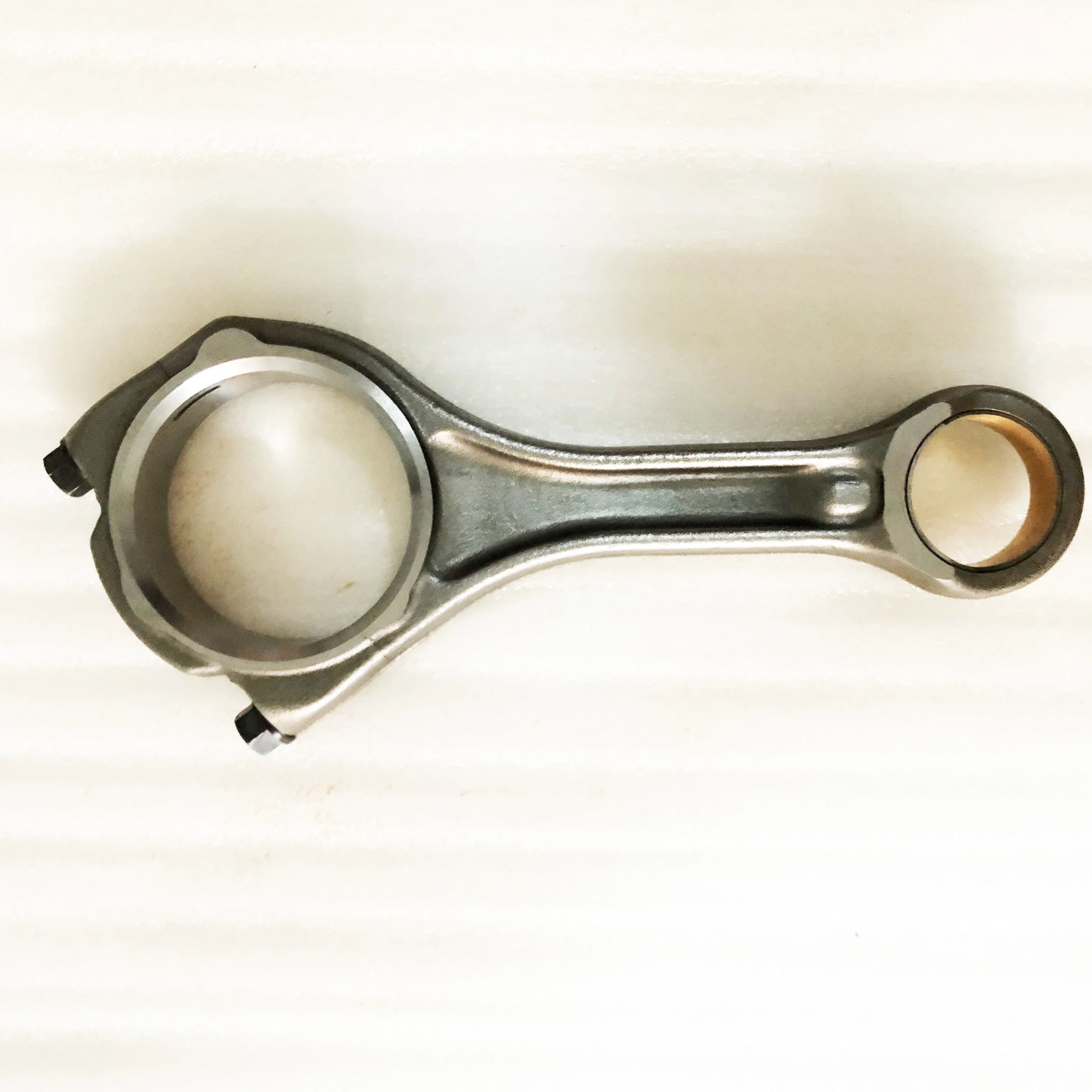 

TCD2012L06 2V Connecting Rod 04293425