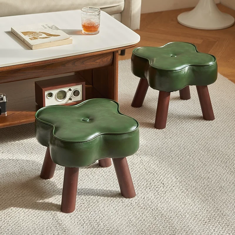 

Solid Wood Small Stool Low Stool Home Living Room Small Wooden Stool Creative Four-Leaf Clover Stools Shoe Replacement Stools