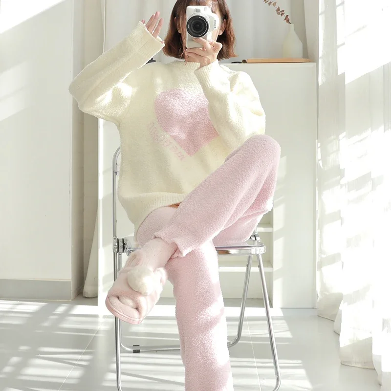 Half Velvet Love Pajamas Winter Women's 2023 New Coral Velvet Thickened Sweet Outfit Home Suit