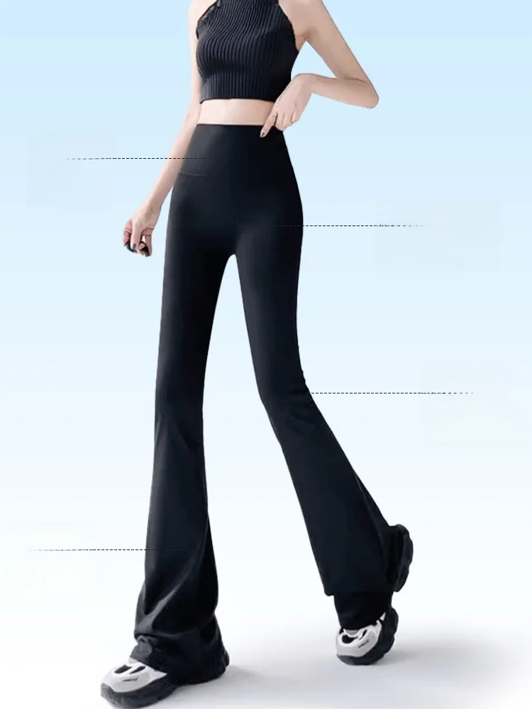 กางเกงโยคะเอวสูงทรงกระชับสะโพก ผ้าบางทรงบาน กางเกงหนังเทียม ชุดลำลองผู้หญิง รุ่นใหม่ 2025 กางเกงขายาวลำลอง