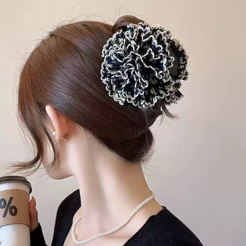 1 Stück Romantische Blumen-Hortensien-Blumenklammer, mittelgroße, sanfte und süße Haarspange für Damen, für den Hinterkopf – Detail 4