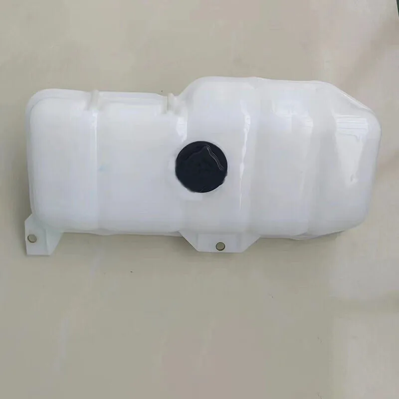 

1PC NEW FM12 FM380 FM400 FM440 EXPANSION WATER TANK 1674918 3979764 FIT VOLVO