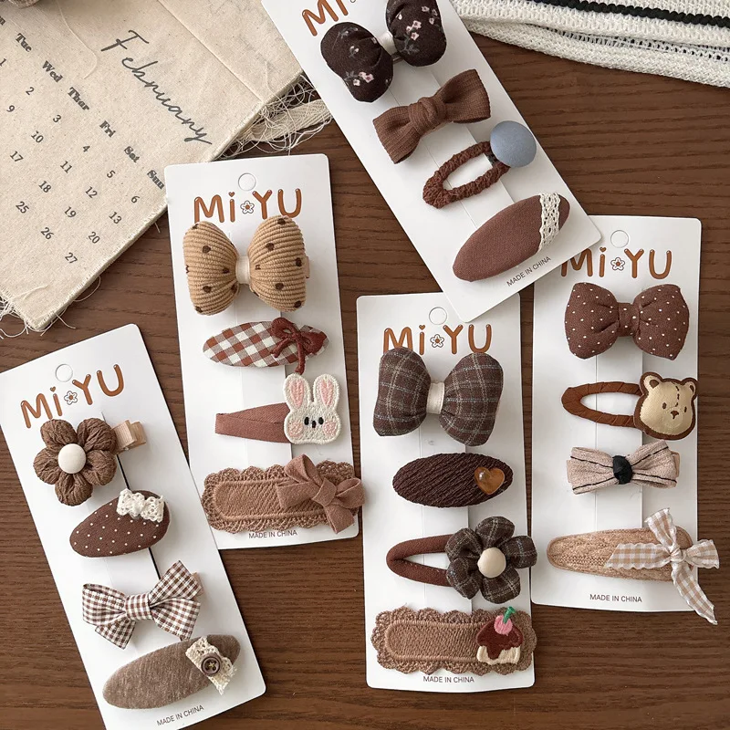 4 STUKS Leuke Melk Koffie Kleur Veelzijdige Kinderboog Volledige Pack Drukclip Zijhaarclip Zoete Stof Bloem Haarclip