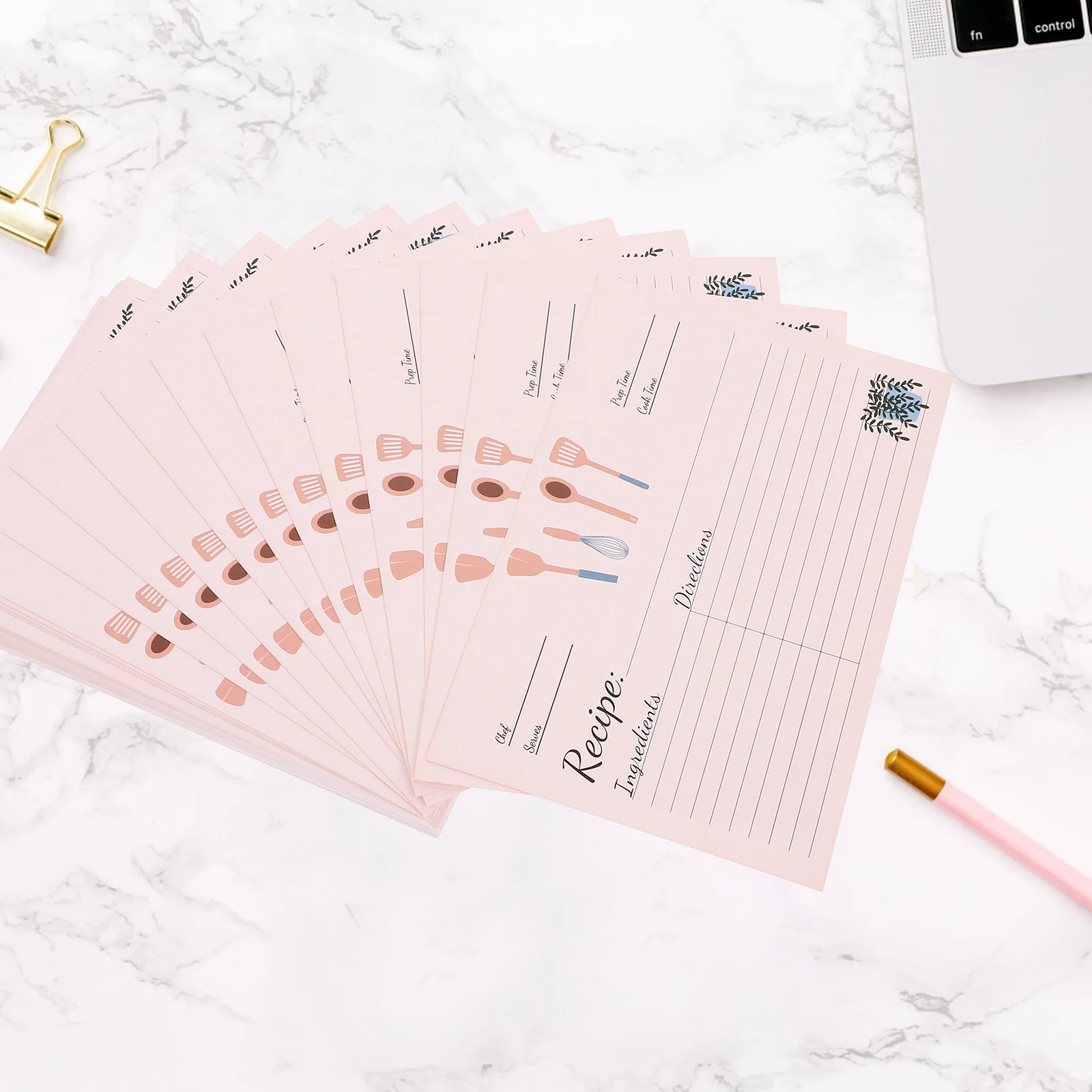 50 قطعة من بطاقات الوصفات الإبداعية DIY مستلزمات المطبخ أوراق ورقية مريحة مدمجة لتسجيل الوصفات والهدايا الشخصية