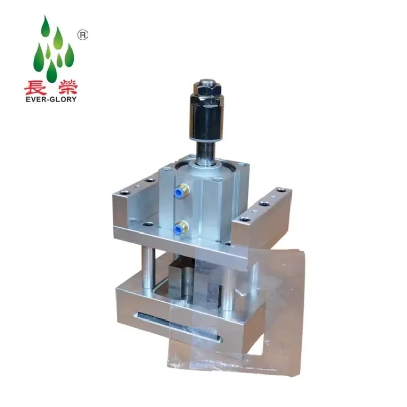 

Pneumatic Punching Machine Is Used For Customizing Special Shapes Of PP/PE Thin Film Plastic Bags