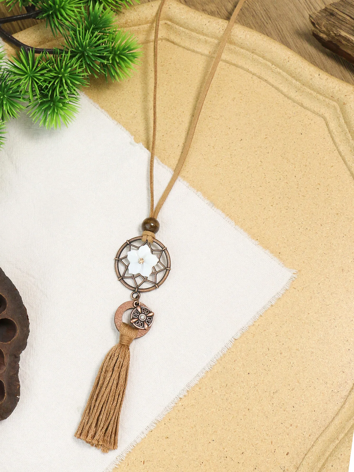 Ethnic Holiday Style Hollow out Pendant with Small White Flower Necklace Retro Holiday Tourism Daily Wear