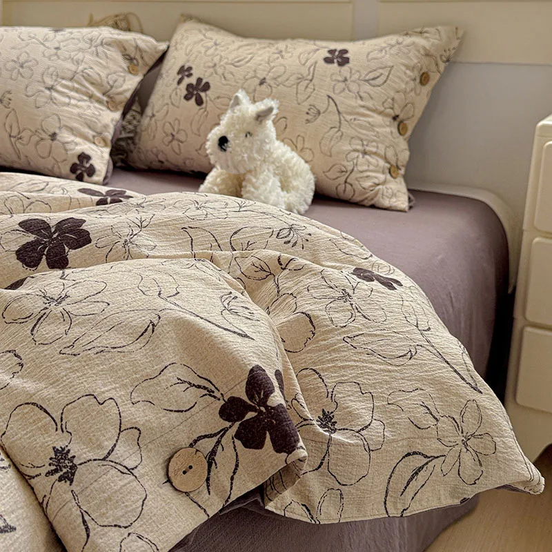 Vintage Floral Printed Bedding Set Button Quilt Cover Kit with Fitted Sheet European Skin-Friendly Bedclothes for Four Seasons
