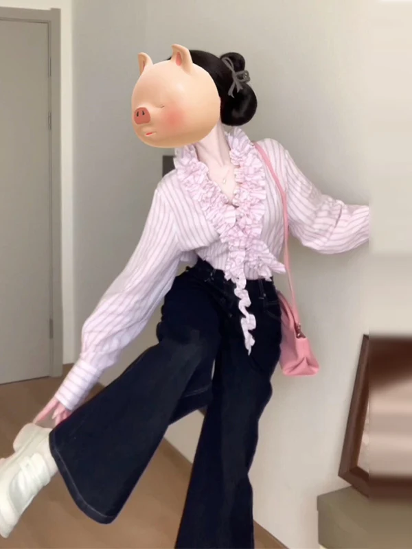 

Розовая женская рубашка в клетку с длинным рукавом и V-образным вырезом, свободного кроя, весна-осень, в непринужденном стиле, с дизайнерским акцентом, для утонченной аудитории, верхняя одежда