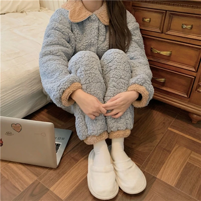 

Pajamas Female in The Winter Thickening Type Can Be Worn Outside Coral Fleece New Style Sweet Cute Pupil Loungewear Set Tide