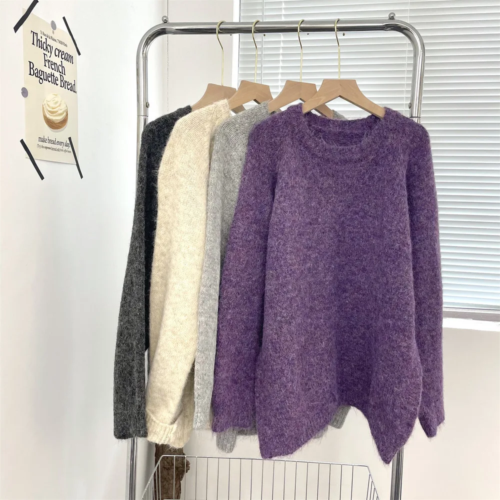 

Оверсайз однотонный осенне-зимний женский свитер-пуловер