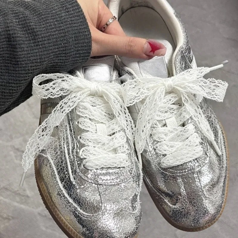 4Pairs fashion Lace 3CM Wide Flat Shoelaces Sneakers Women Casual Shoes Black White Fashion Shoe Strings Replacement Accessories