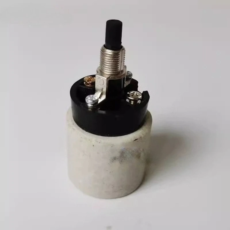 2PCS E27 Knob Switch Lamp Head Ceramic Screw Socket Lamp Holder Two-way Rotary American Table Lamp DIY Accessories