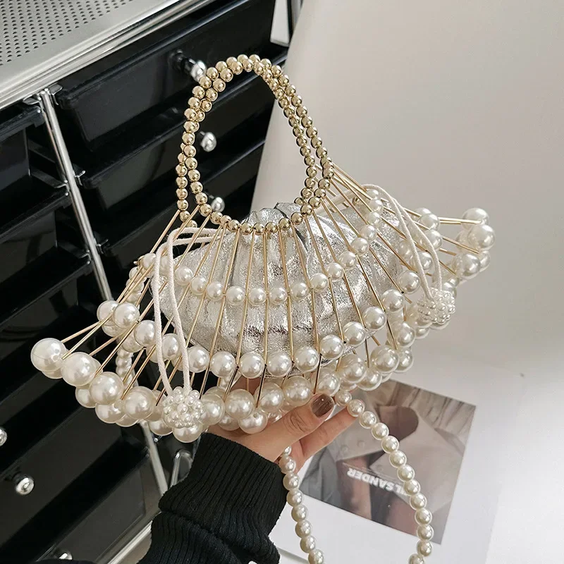 

Vintage Banquet Small Pleated Pearl Chain Crossbody Handbag for Women Fragrant Style Slanted Hollow Design