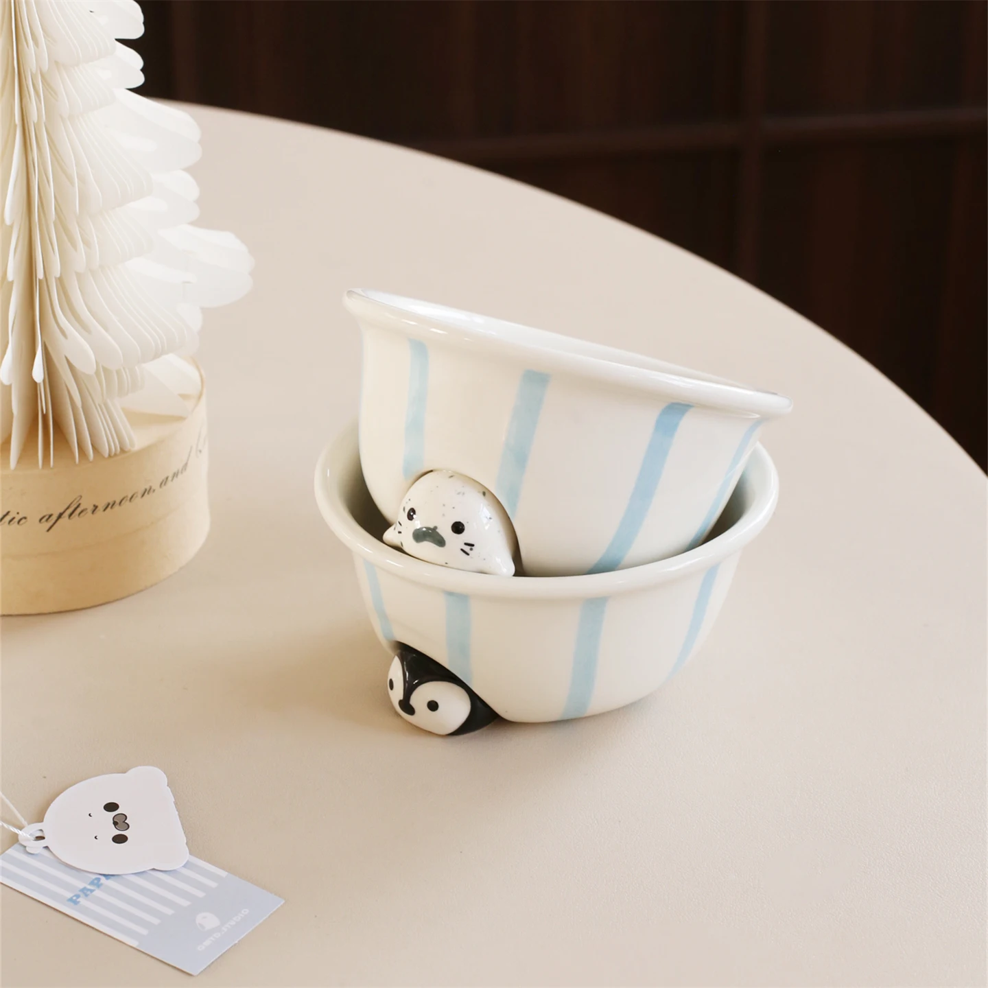 1Pc Penguin Seal Ceramic Rice Bowl, Cute Penguin Seal Animal Design, Simple Striped Bowl, Suitable for Family Kitchen Dining Table, Daily Breakfast Use, Light Meal Salad Bowl, Living Room Yogurt Bowl, Rice Bowl, Gift Item
