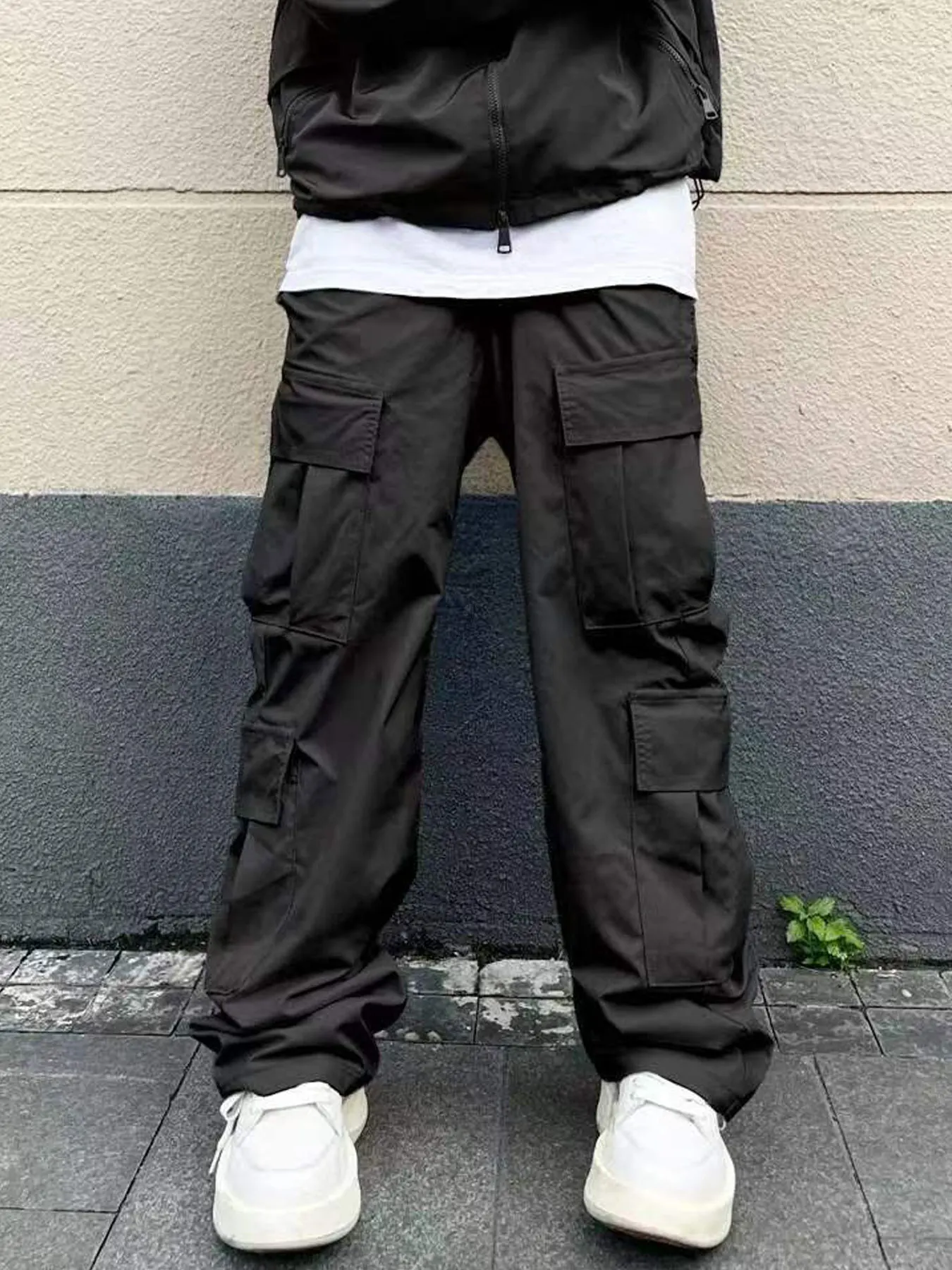 Men's Spring and Autumn Multi-Pocket Cargo Pants with Elastic Waistband and Drawstring Adjustment, Solid Color Multi-Pocket Long Pants Suitable for Outdoor Sports and Leisure - Image 3