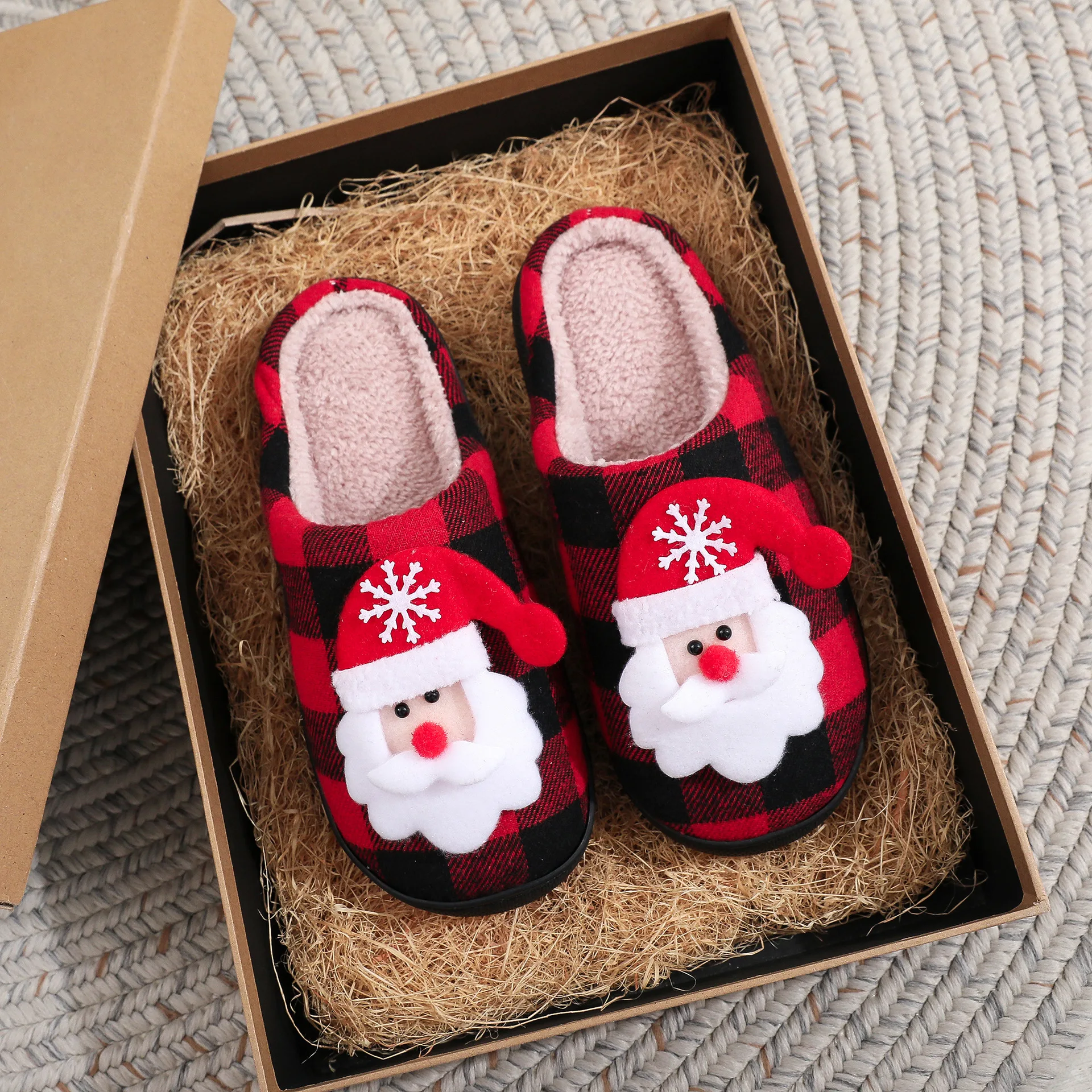 Christmas Theme Cotton Slippers with Santa Claus Black Red Plaid Design Thick Sole Cotton Slippers for Home with Warm Fleece