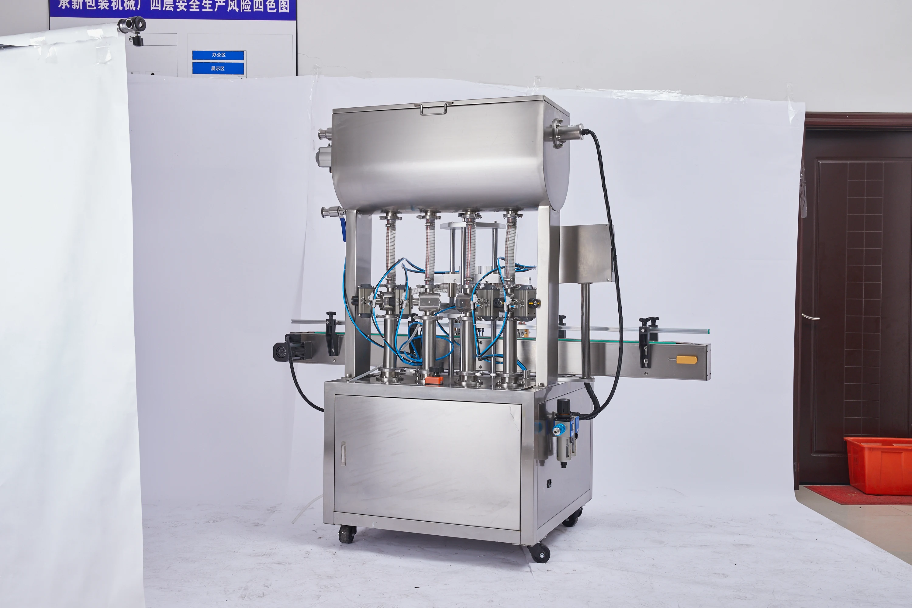 100-1000ml Fully Automatic 4 Heads Filler Honey Chilli Tomato Sauce Paste Bottle Depensing Filling Machine With 2m Conveyor