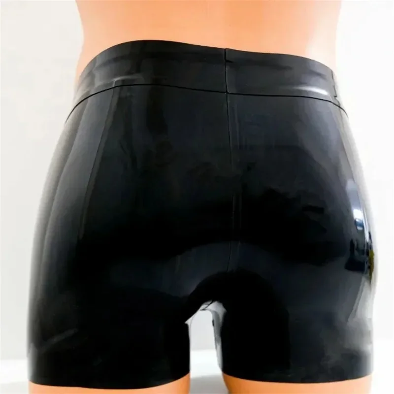 Natürliche Latex Männer enge Latex Shorts Latex Unterwäsche kurze Hosen