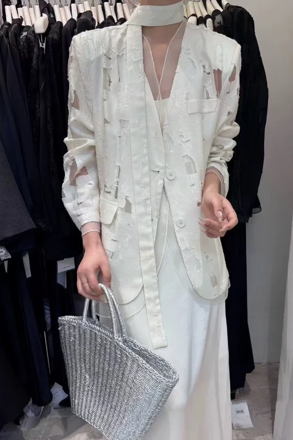 

​​SS 2025 Women Blazer Notched V Neck Korean Inspired Casual Oversized Fit Clean Aesthetic Relaxed Tailored Daily Outerwear​​