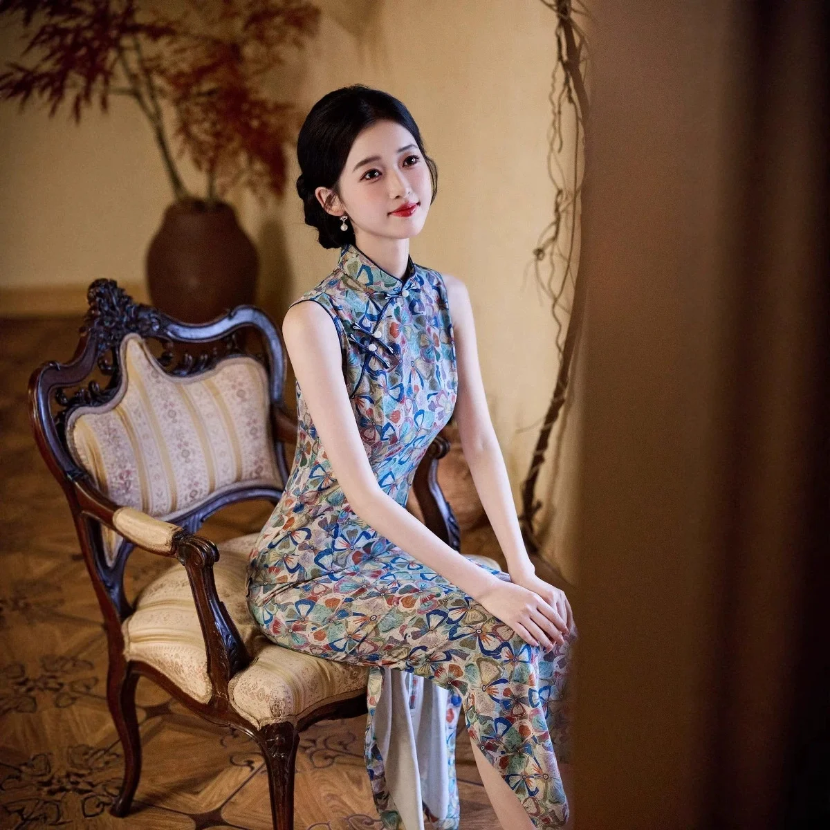 

2025 Summer New Cheongsam New Chinese Style Sleeveless Slim Fit Style Young Cheongsam Print Qipao Dress