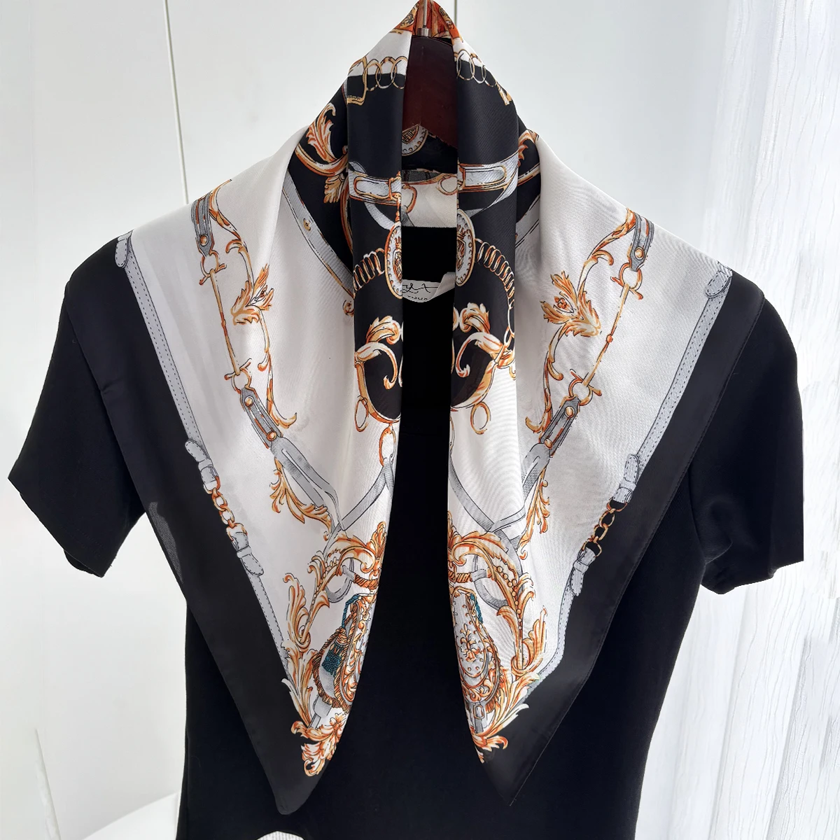 1PC Solid Color Square Scarf Women Luxury Beach Scarf Fashion Lady Hair Head Bandana Wraps Female Neckerchief Hijab Shawl
