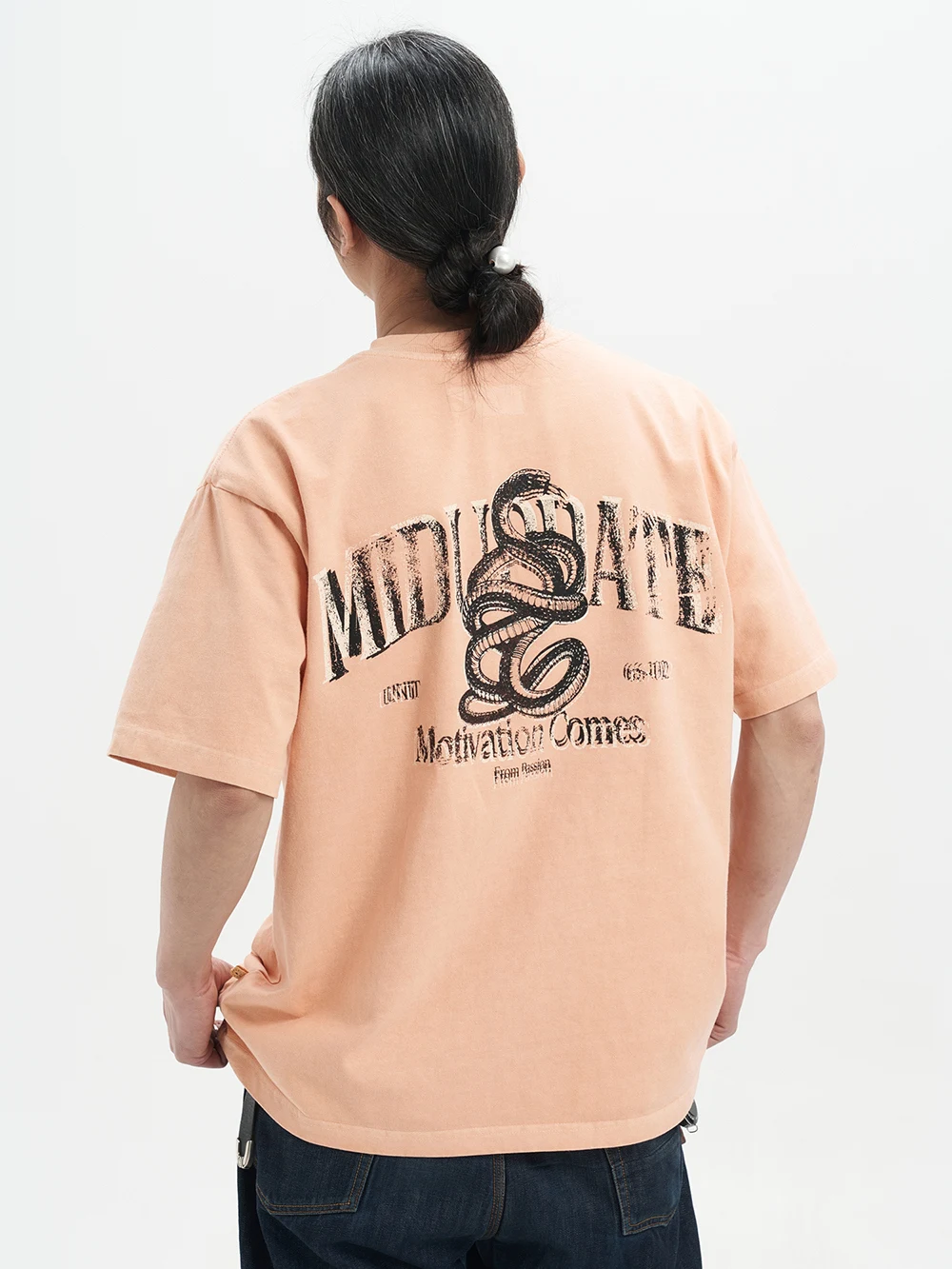 

Новинка 2025: Летняя мужская футболка с круглым вырезом и коротким рукавом, с эффектом специального окрашивания, с принтом змеи, из хлопка, повседневный топ