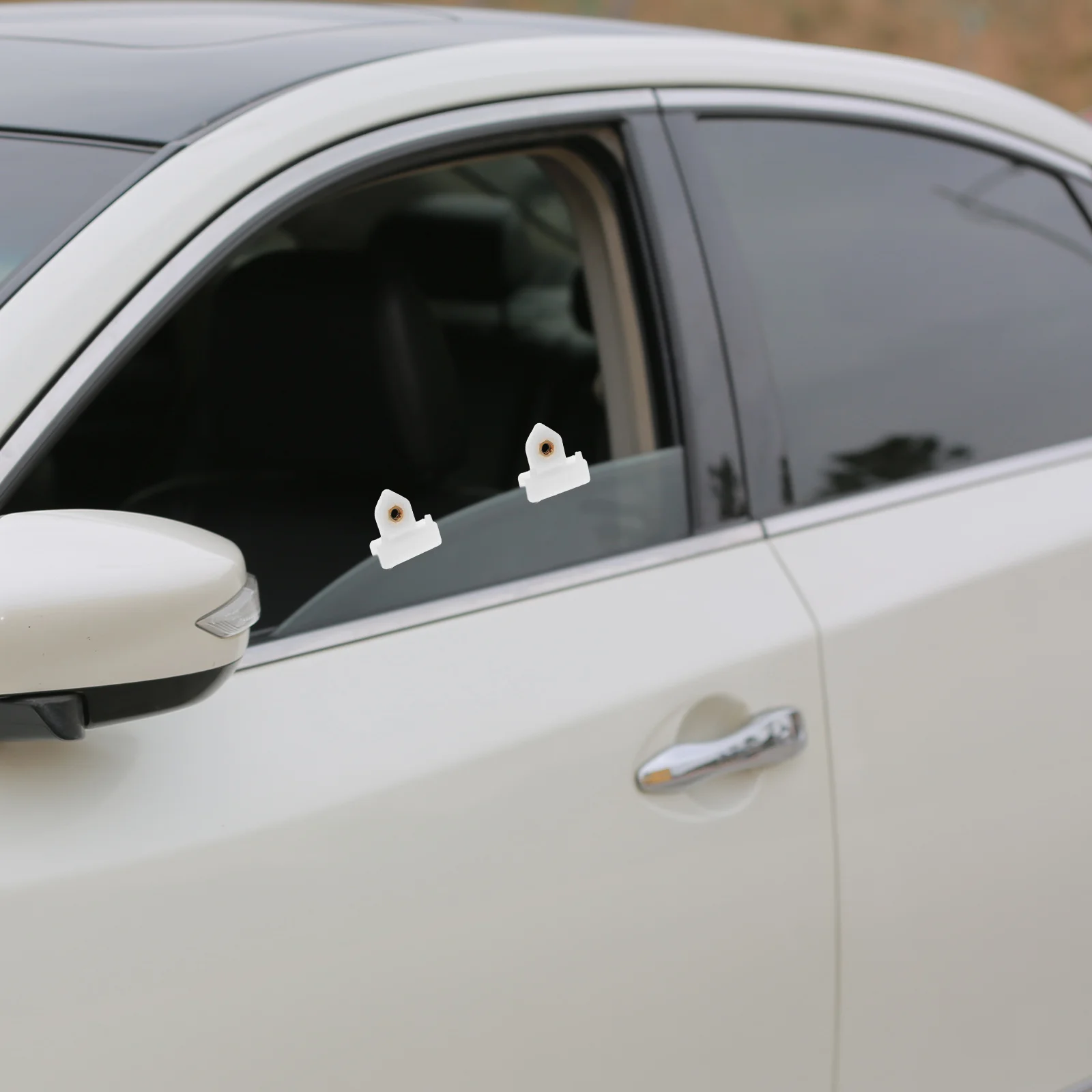 

4Pcs Front Door Window Glass Clips Heavy Duty Channel Retainers for Car Truck Glass Holder No Movement Guaranteed Adjustable