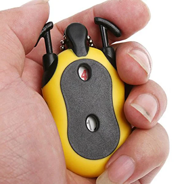 

Mini Golf Score Counter Tally Keeper 7X4X1.5Cm Yellow Black Plastic Rubber Key Chain Portable Stroke Putt 1-9 Double -99