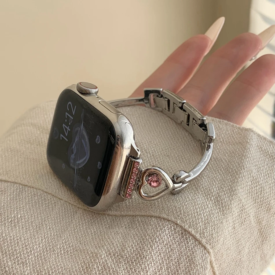 حزام ماسي أنيق على شكل قلب لسلسلة ساعات أبل 11 10 9 8 7 6 SE 5 UItra 3 iWatch 49/46/45/44/42/41/40/38 مللي متر سوار مجوهرات