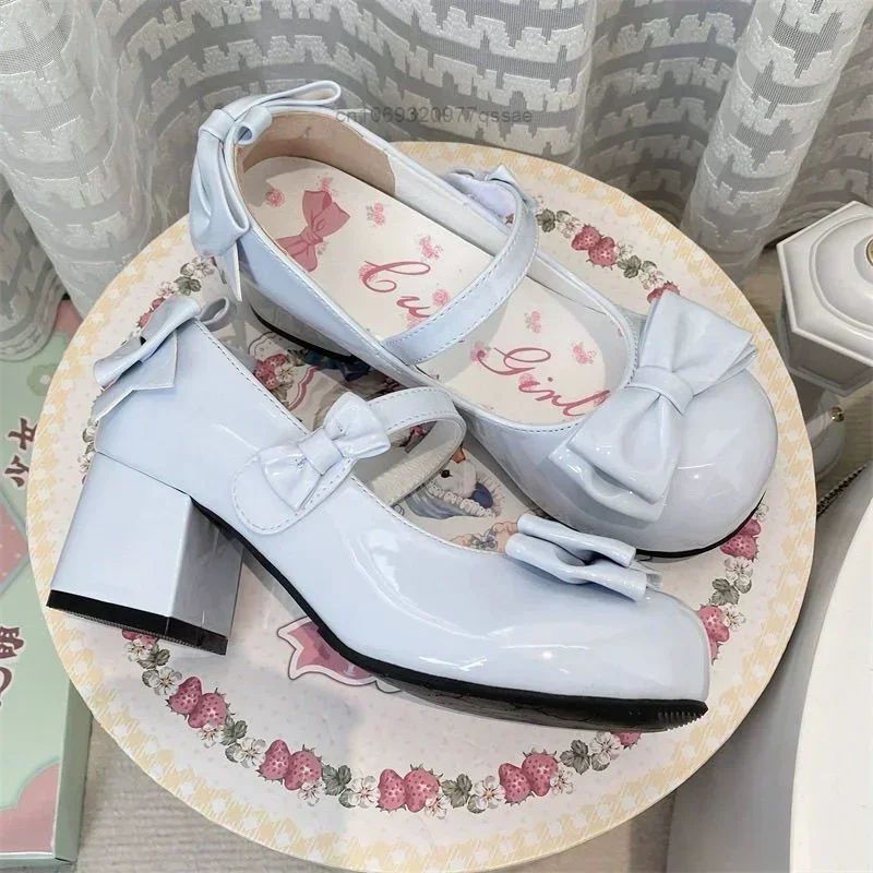 2025Lolita stile carino testa tonda Jane pompe con fiocco dolce vestito da festa da donna scarpe con tacco longuette sandali in PU moda