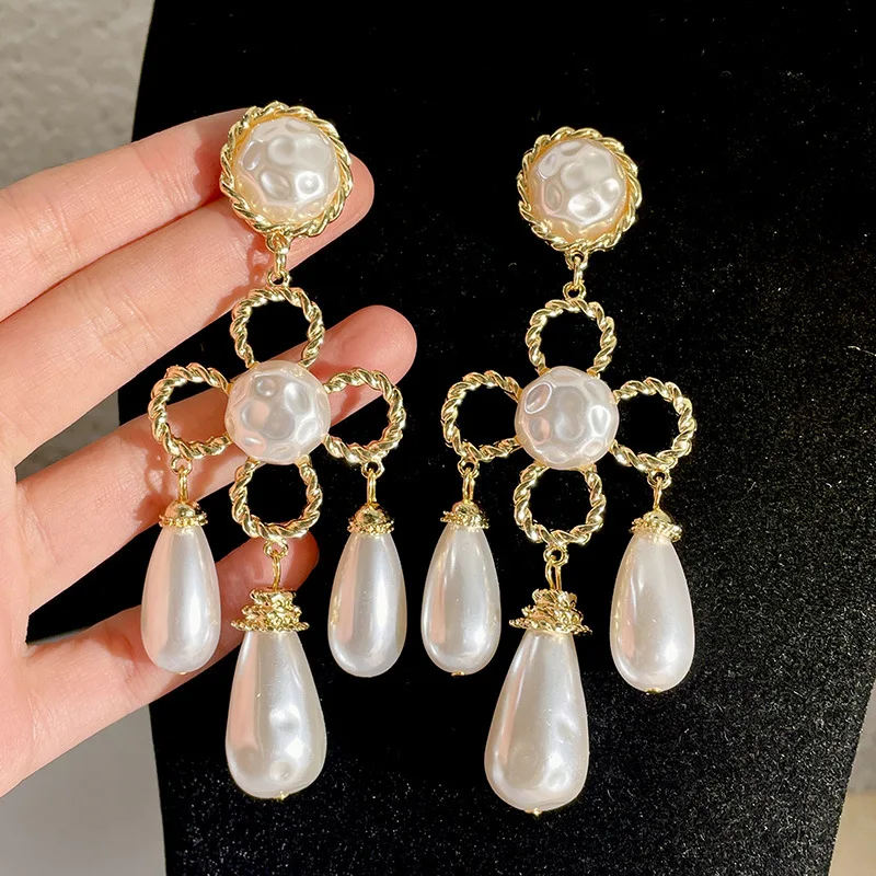 Water Drop Pearl Flower Tassel Earrings for Women French Vintage Palace Style Drop Earrings Vintage Jewelry