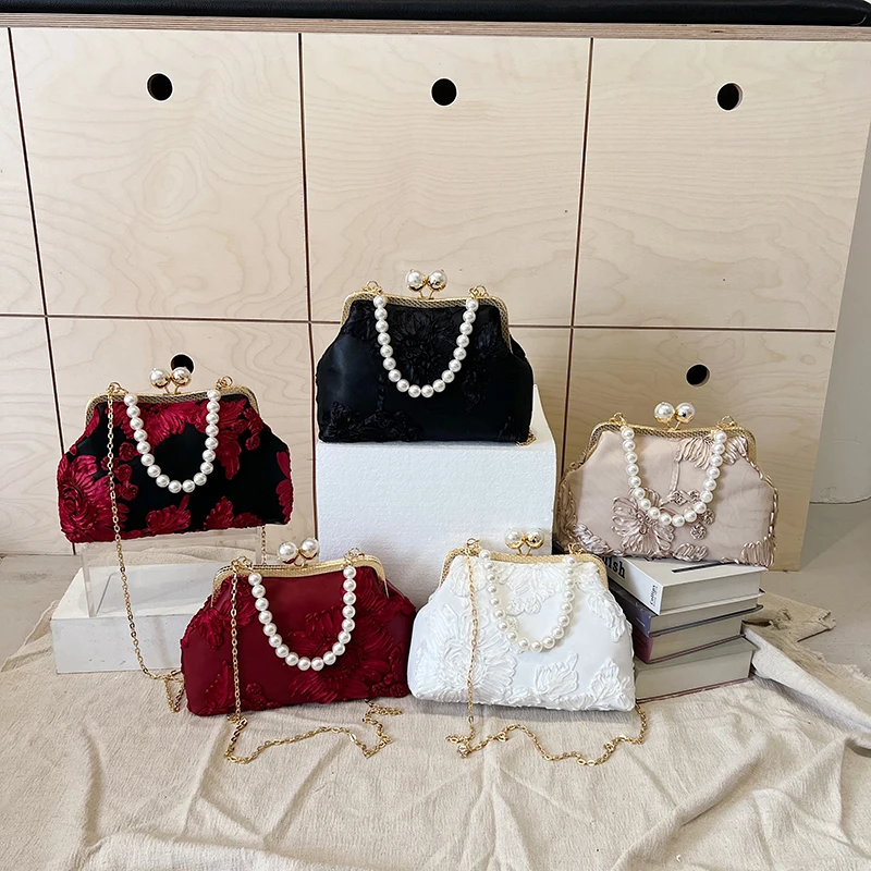 

Новая женская сумка через плечо 2026 года в форме ракушки с вышивкой, с жемчужной цепочкой, вечерняя сумка-кроссбоди, модный женский аксессуар