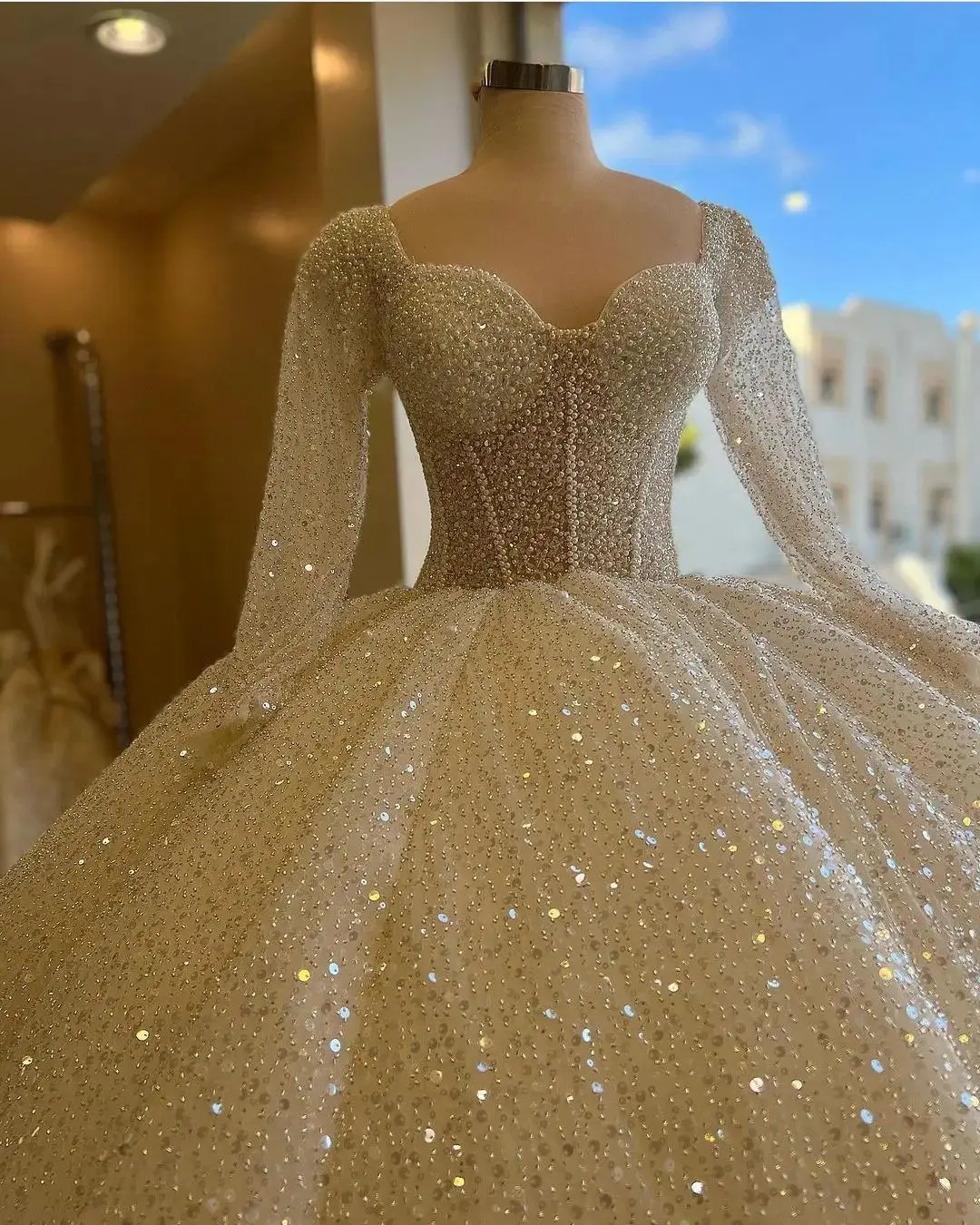 Vestido de novia de manga larga con cuello en V para mujer, vestido de novia con cuentas de perlas y lentejuelas, Sexy y exquisito, 2023