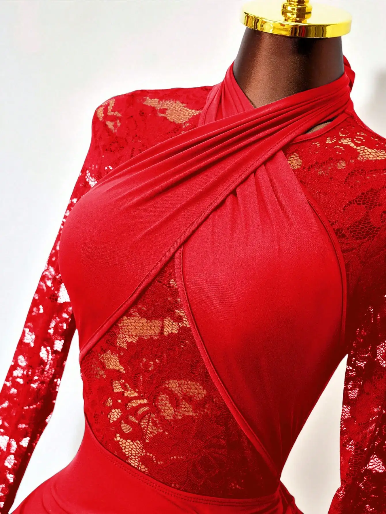 

Красное кружевное мини-платье с длинными рукавами, на бретелях, с драпировкой, облегающее, сексуальное, для клуба