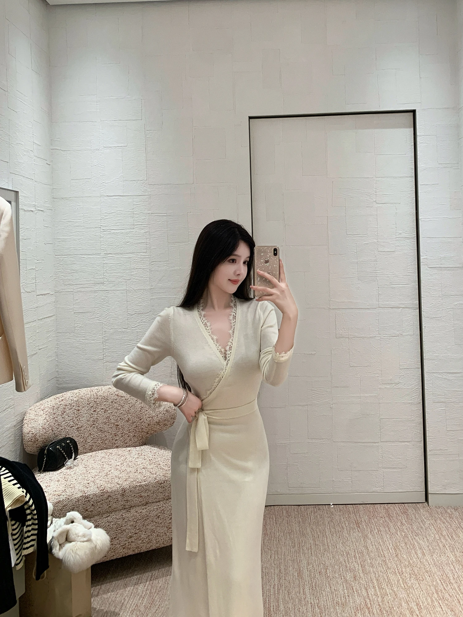 

Ele Camere Knitted Dr Women's Slim Fit Long Sve V-Ne Gown Soft Gold Lace Trim High Stretch Daily Wear