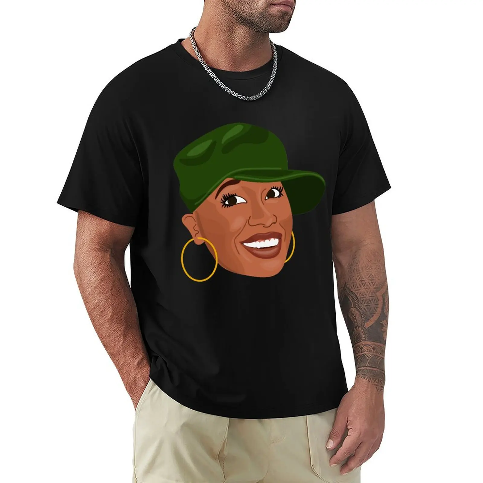 Todo lo que querías saber sobre Missy Elliott pero tenías miedo a preguntar: camiseta ligera para las fiestas