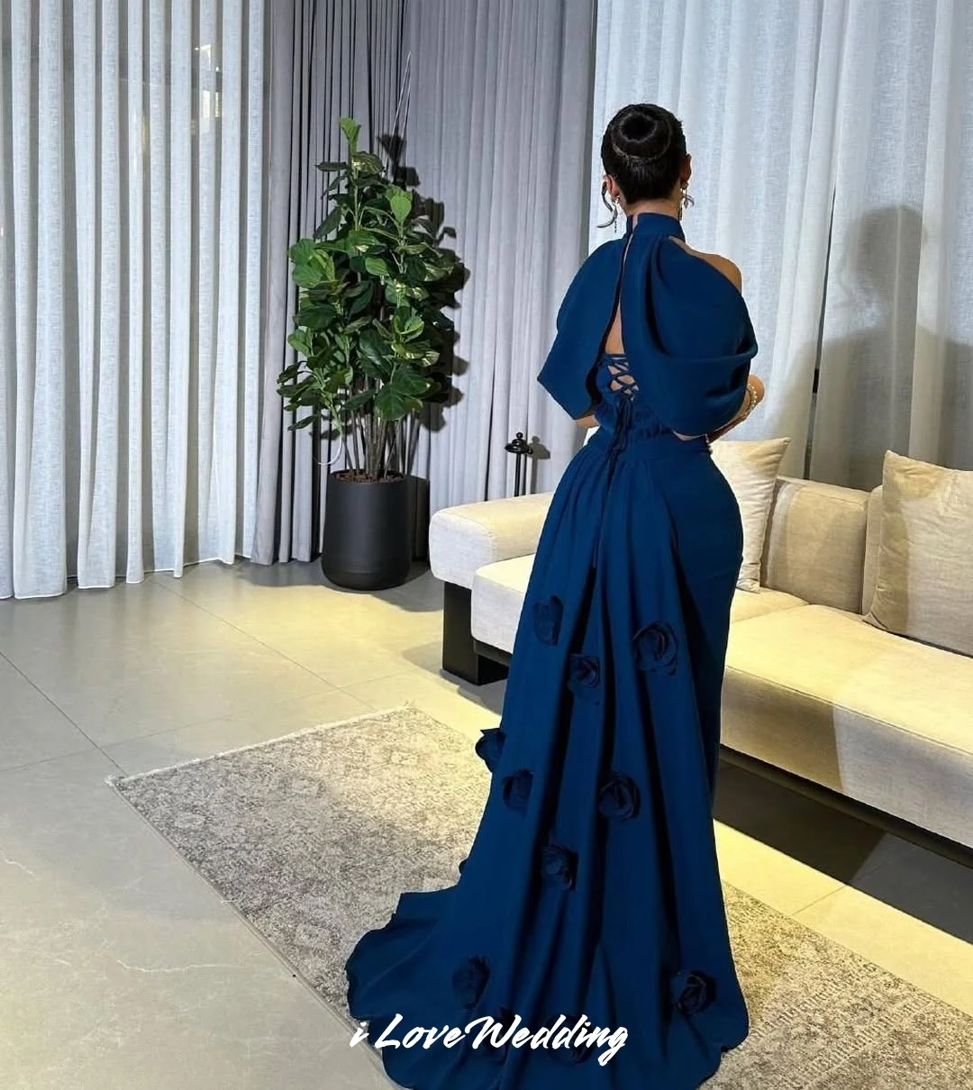 Blue Halter Dresses 2025 ซาติน 3D ดอกไม้ปิดไหล่ Mermaid คริสตัลลูกปัด LACE-Up ชุดแต่งงานที่กําหนดเอง