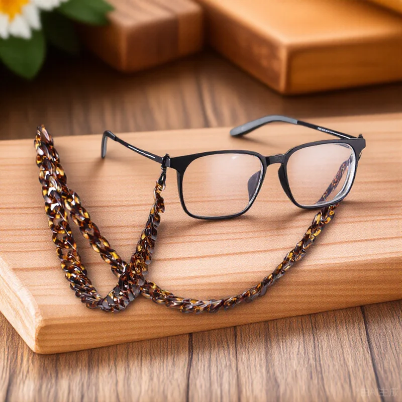 

Exaggerated Eyeglasses Chain Lightweight PVC Anti-Slip Sunglasses Holder Suitable for All Kinds of Glasses Brown