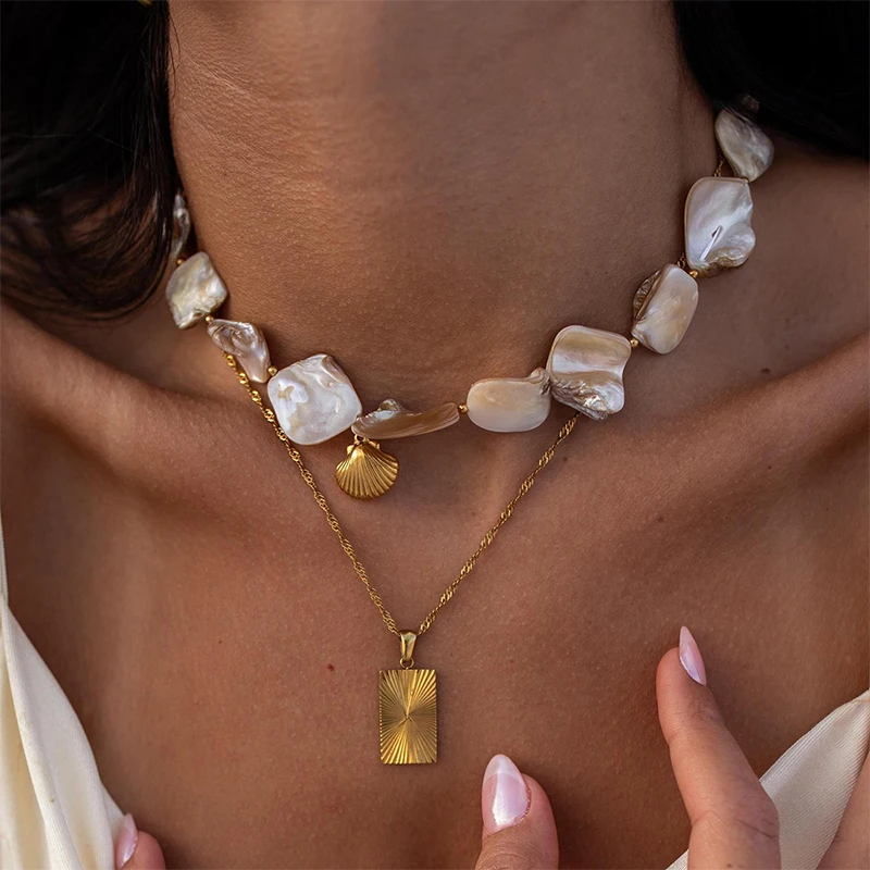 

ROXI | Exaggerated Shell Necklace for Women. Stainless Steel.18k Gold Vintage Jewelry. New 2024